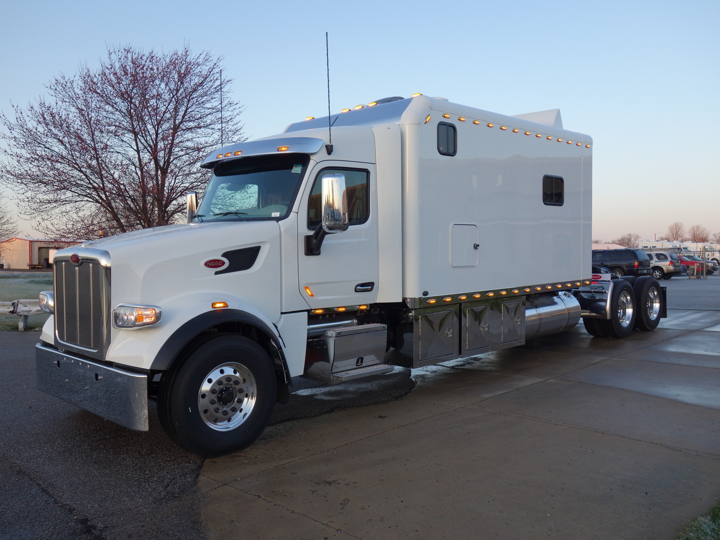 Peterbilt ARI Legacy Sleepers