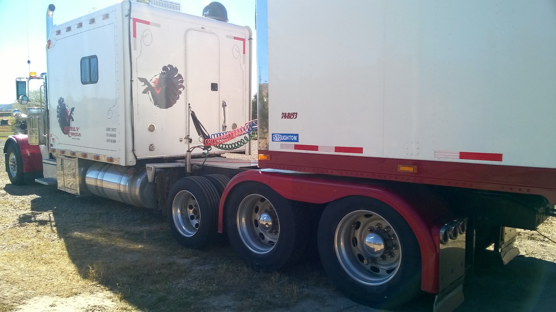2006 Peterbilt 379 with 120 Inch ARI Custom Sleeper ARI Legacy Sleepers