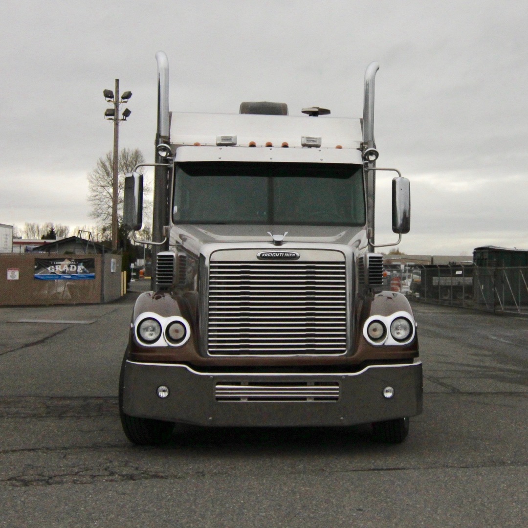 2009 Freightliner Coronado With Ari 144 Inch Legacy Ii Rb