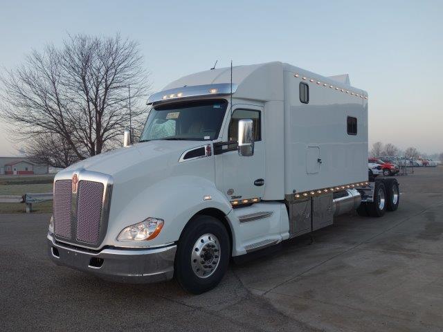 2019 Kenworth T680 With 156 Inch Ari Legacy Ii Rbsd Sleeper