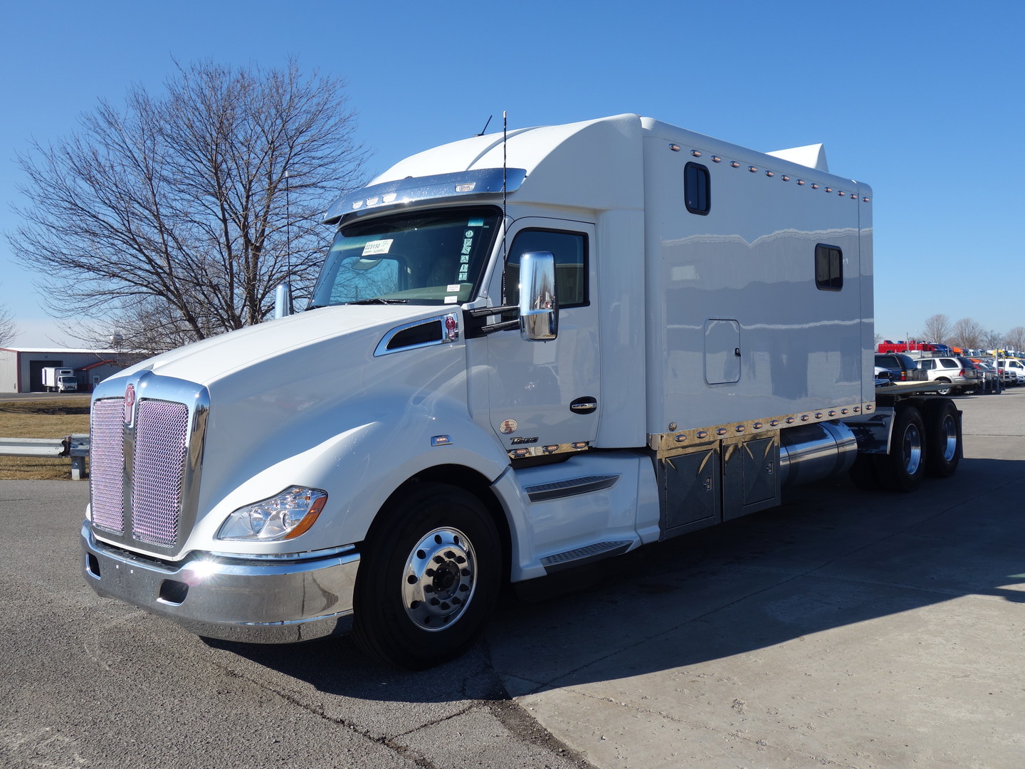 2019 Kenworth T680 With 156 Inch Ari Legacy Ii Rbsd Sleeper