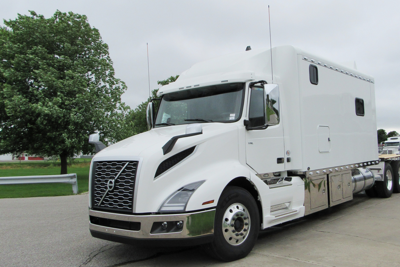 Volvo ARI Legacy Sleepers