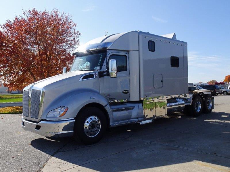 2020 Kenworth T680 Day Cab With Ari 120 Inch Legacy Ii Rb