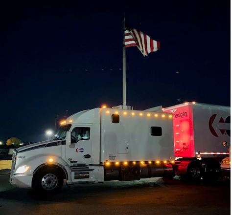 2015 Kenworth T680 with ARI 144 Inch Custom Sleeper :: ARI Legacy Sleepers