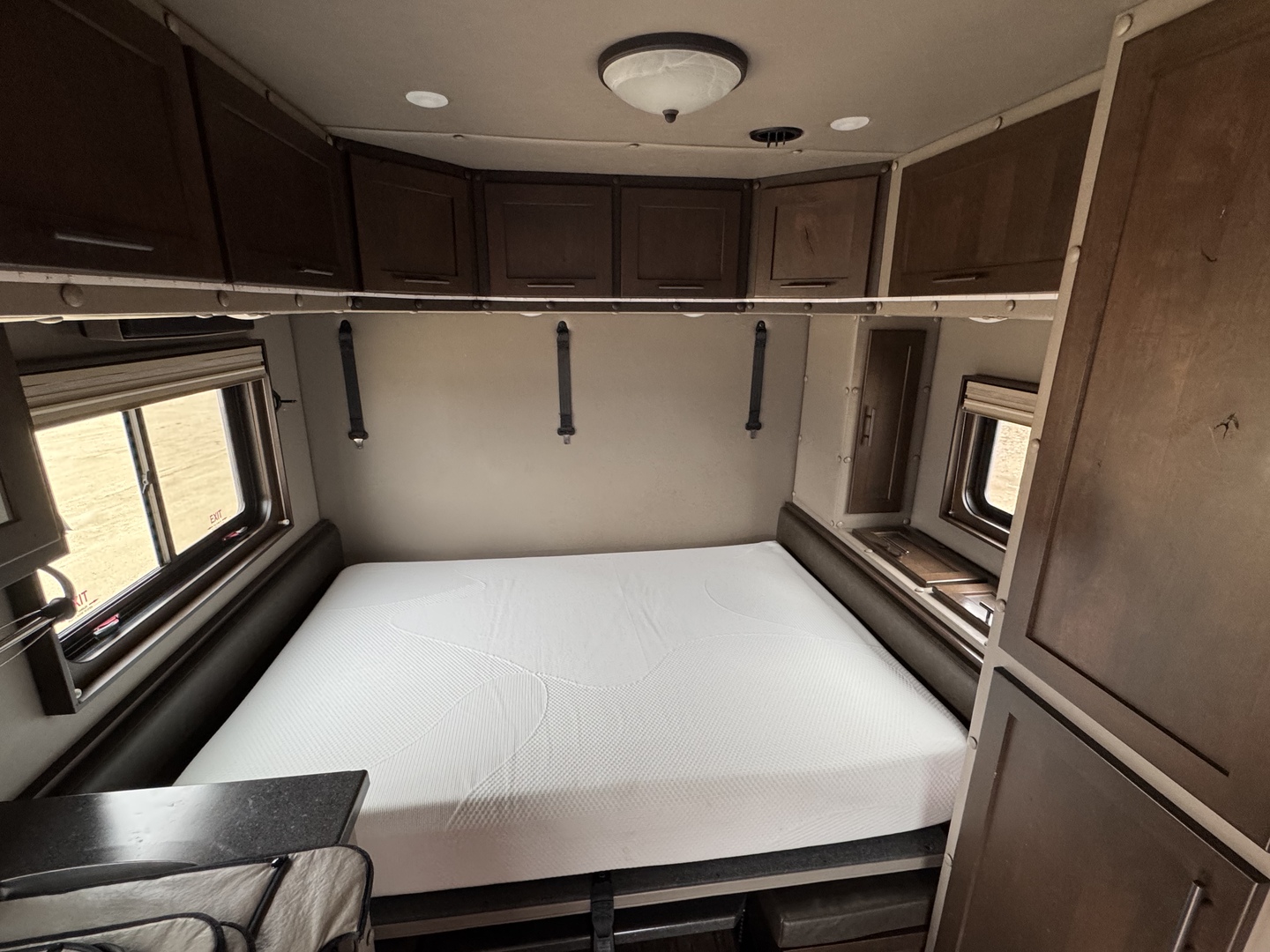 2020 Kenworth T680 with 156 Inch ARI Legacy Sleeper - 2036 :: ARI ...